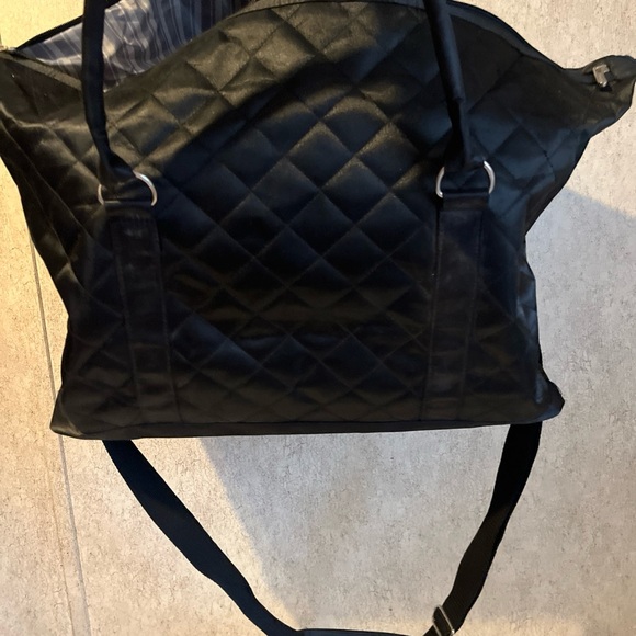 UPS Black Glossy Quilted Women's Tote Bag w/ zipper removable straps and pockets - Picture 5 of 16